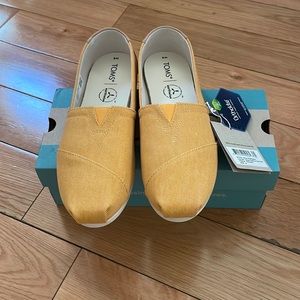 TOMS Alpargata Golden Yellow flats shoes size US 8